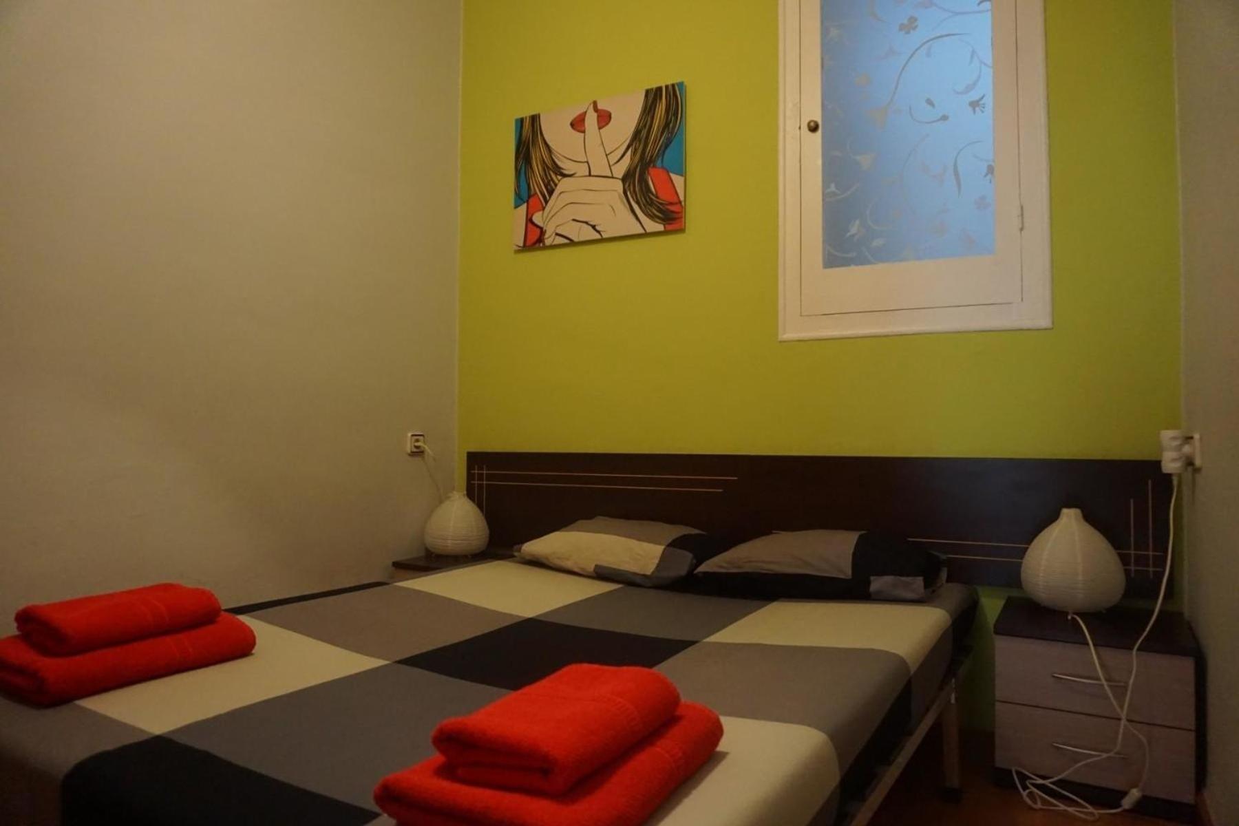 Appartement Fuer 3 Personen Ca 50 Qm In Barcelona-sants-montjuic, Costa Brava Costa Del Maresme *